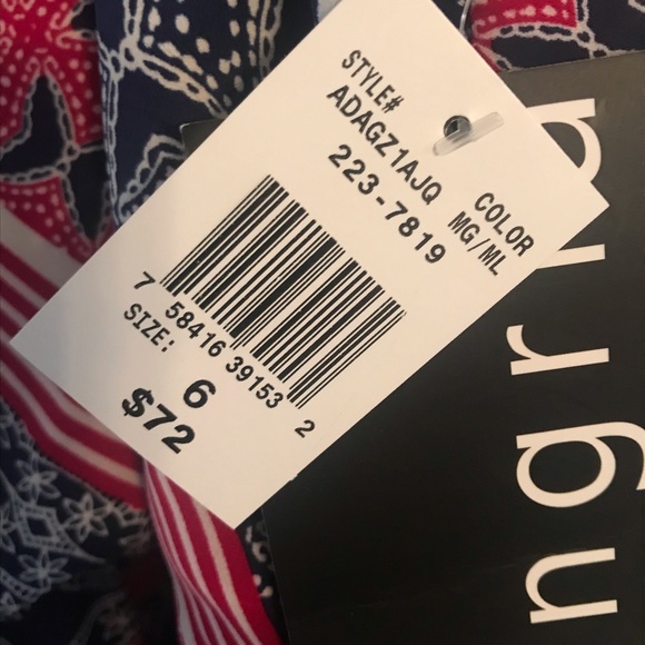 Dress - Picture 7 of 7